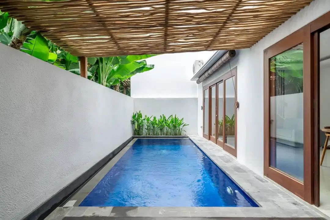 Spacious 4-Bedroom Villa for Sale in Kerobokan Residential Complex - Image 3 of 10