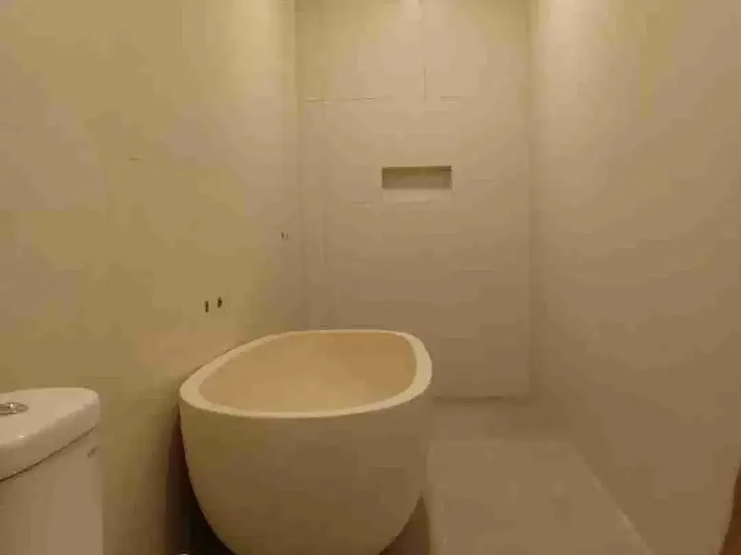 dijual villa baru lantai 2 pererenan canggu - Image 8 of 10