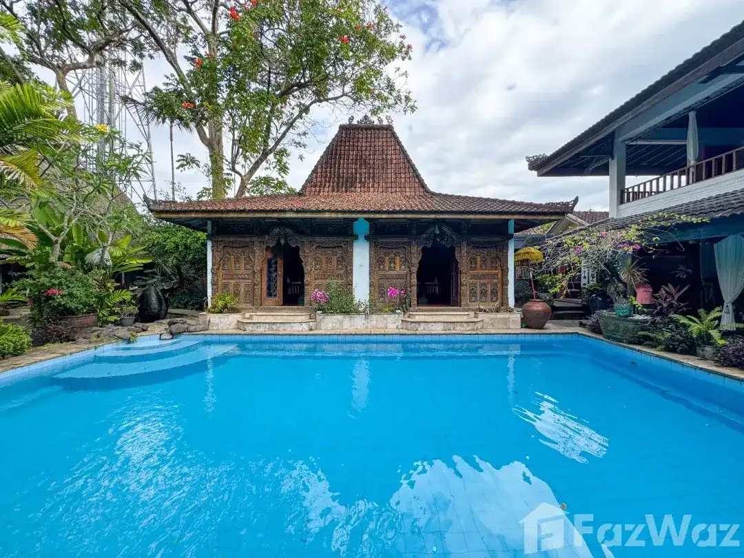 6 Bedroom Villa for sale in Seminyak, Bali - Image 3 of 10