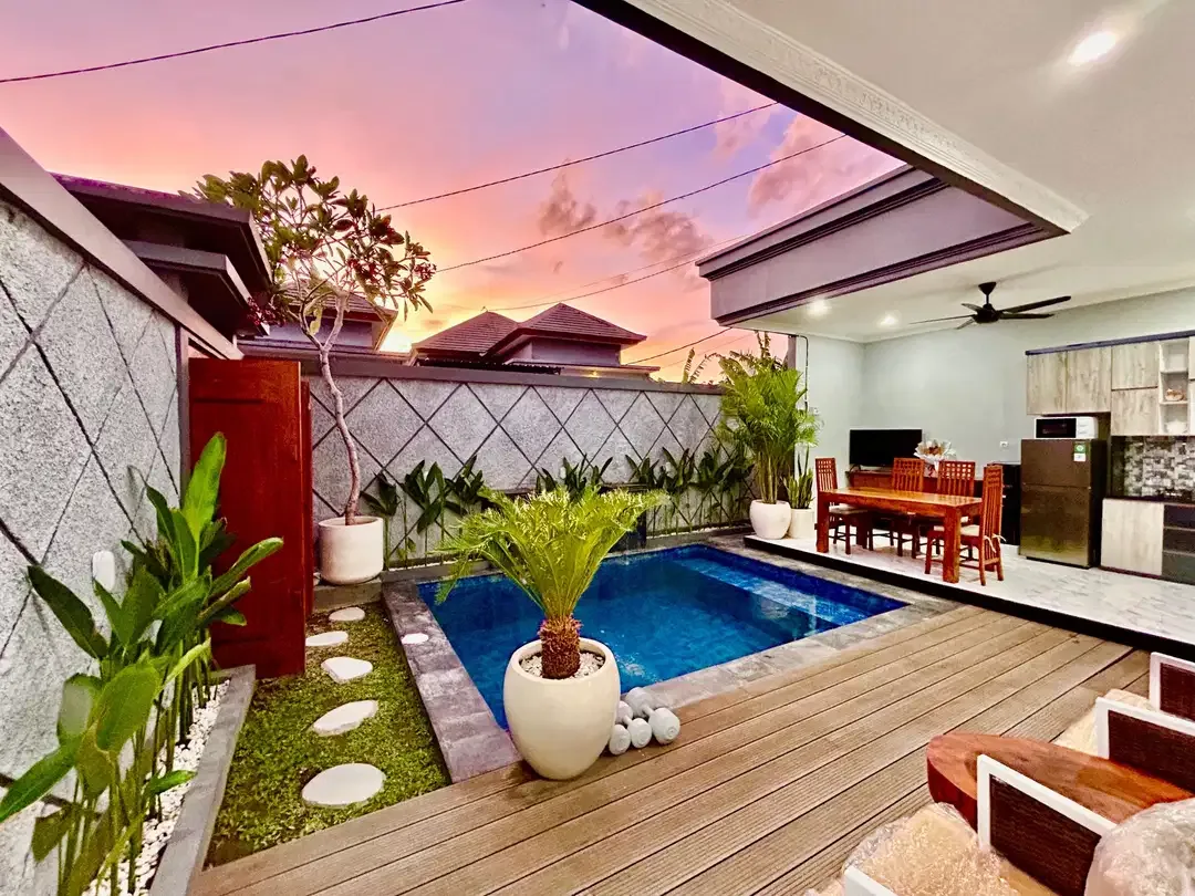 Villa Cantik 2 Bedroom Furnished Dekat Kerobokan Badung Bali - Image 1 of 10