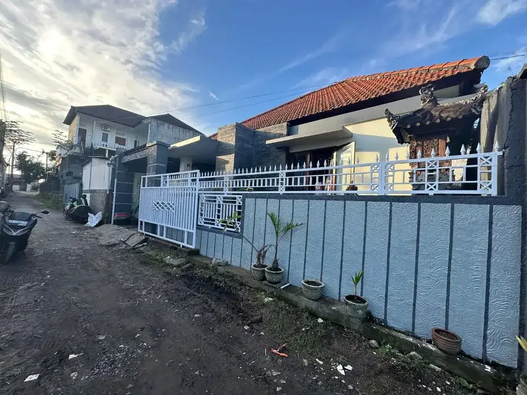 Rumah Minimalis Dekat Canggu Siap Huni, SHM + IMB - Image 5 of 10