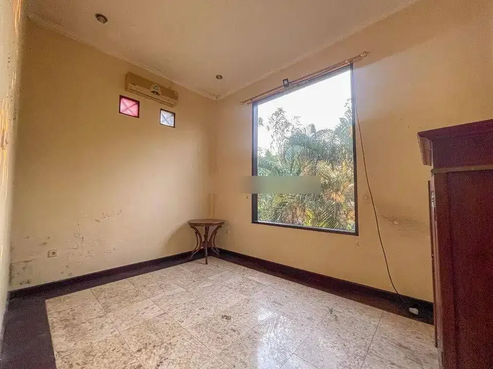 Dijual Cepat Termurah Di Area Renon Rumah 2 Lantai SHM Bali - Image 9 of 10