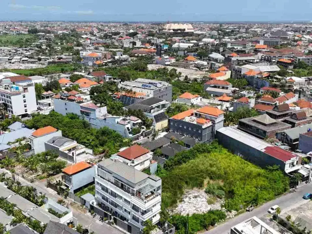 Tanah Lingkungan Vila Mewah Dekat Pantai Seminyak - Image 9 of 10