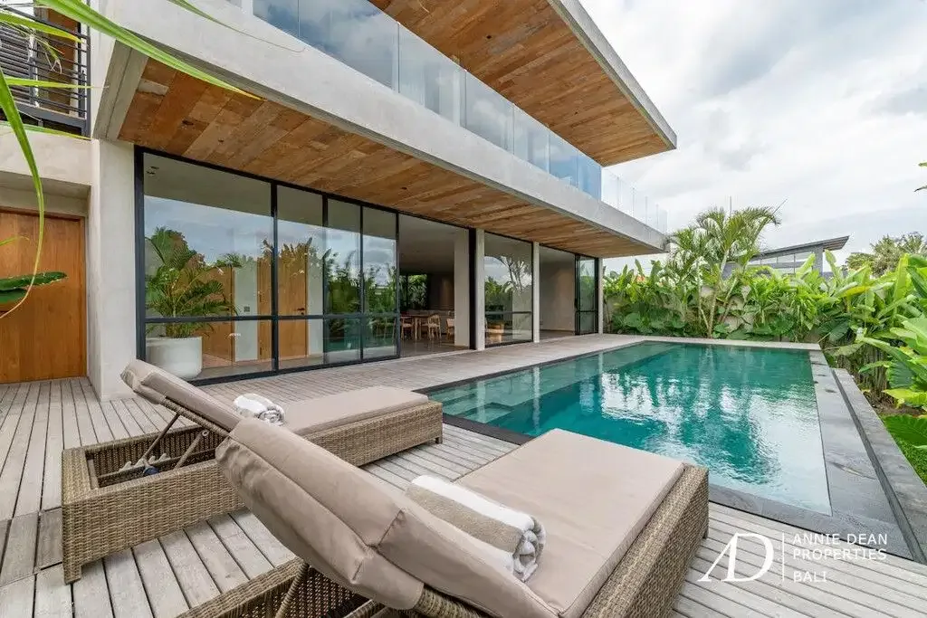 LEASEHOLD | MODERN VILLA WITH RICE FIELD VIEWS IN TUMBAK BAYUH - Image 1 of 10