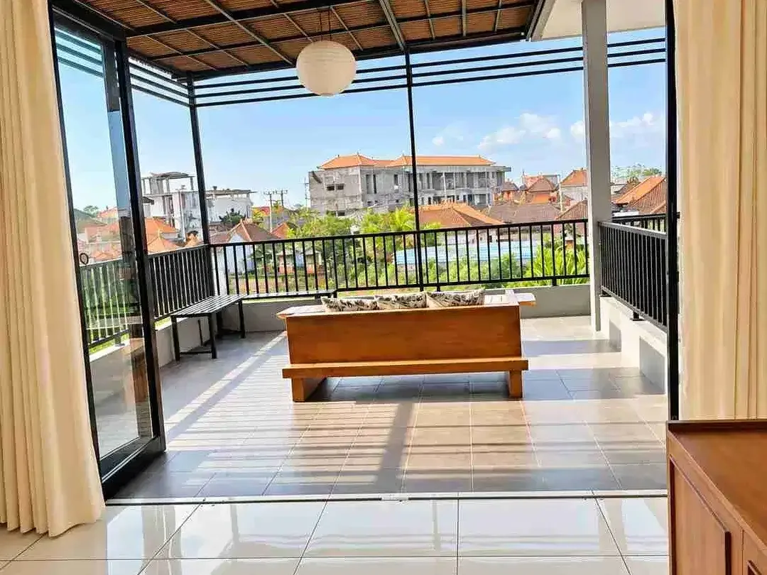 3 bedroom villa cantik fully furnished kerobokan straregis all included except electric bill - Image 8 of 10
