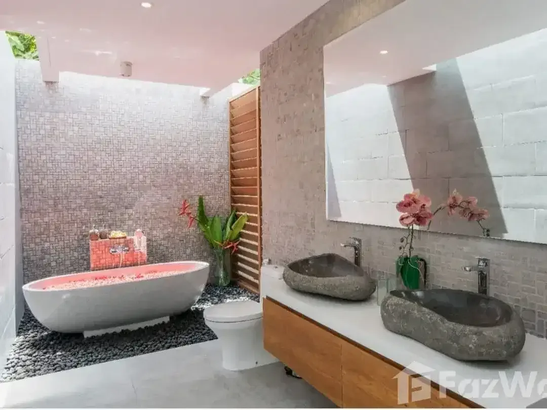 2 Bedroom Villa for rent in Berawa, Bali - Image 4 of 10