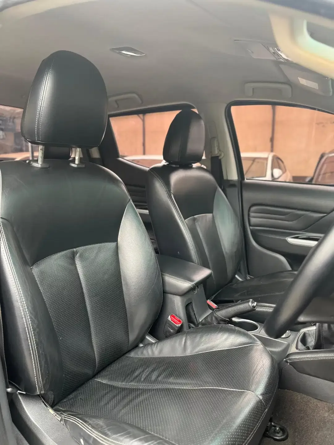 Mitsubishi Triton 2019 Diesel - Image 5 of 10