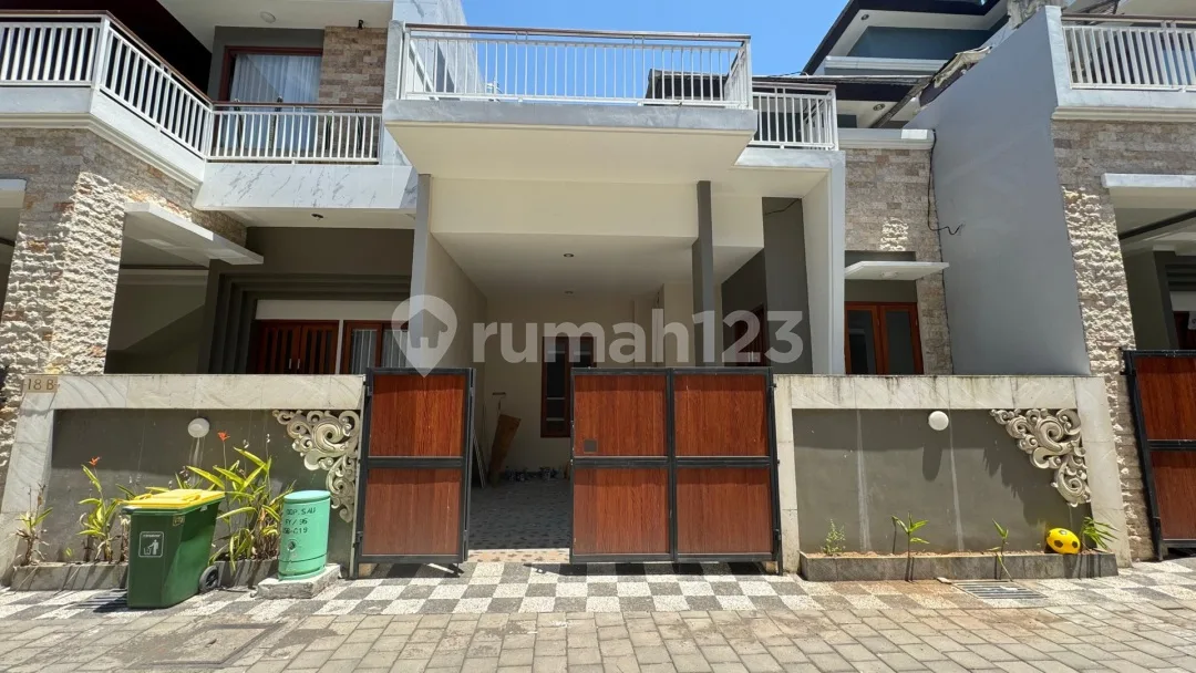 Rumah Jual di Cluster Widjaya Residence dengan 2 Kamar Tidur di Area Sanur - Image 1 of 4