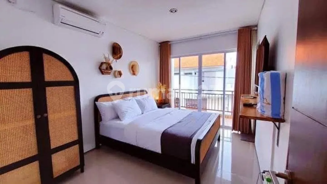 Villa Private 2Lt Luas Full Furnished Pool Strategis di Seminyak - Image 2 of 4