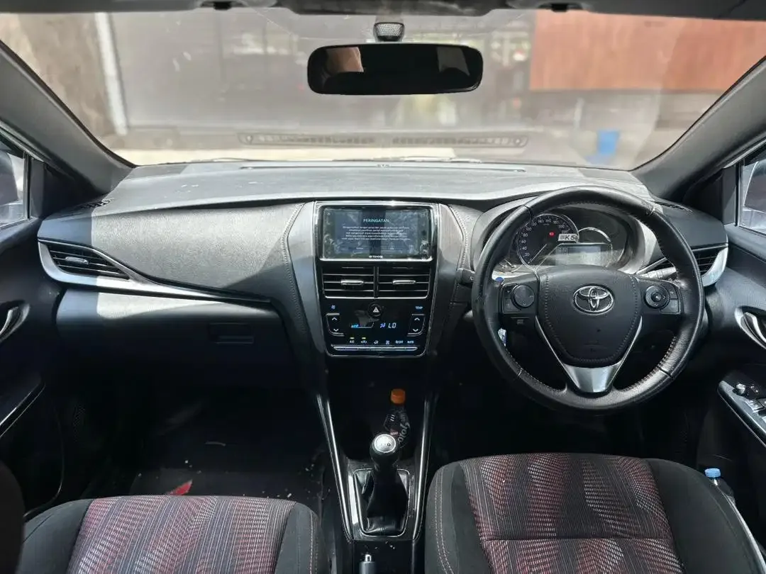 YARIS GR 2021 MANUAL LOW KM ISTIMEWA TERIMA DK - Image 8 of 10