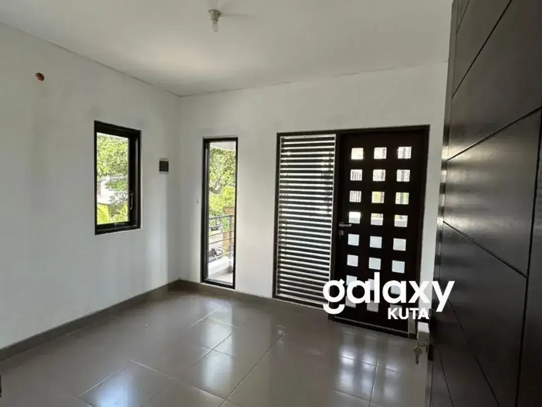 DISEWAKAN MINIMALIS HOUSE IN MERDEKA RENON DENPASAR - Image 4 of 7