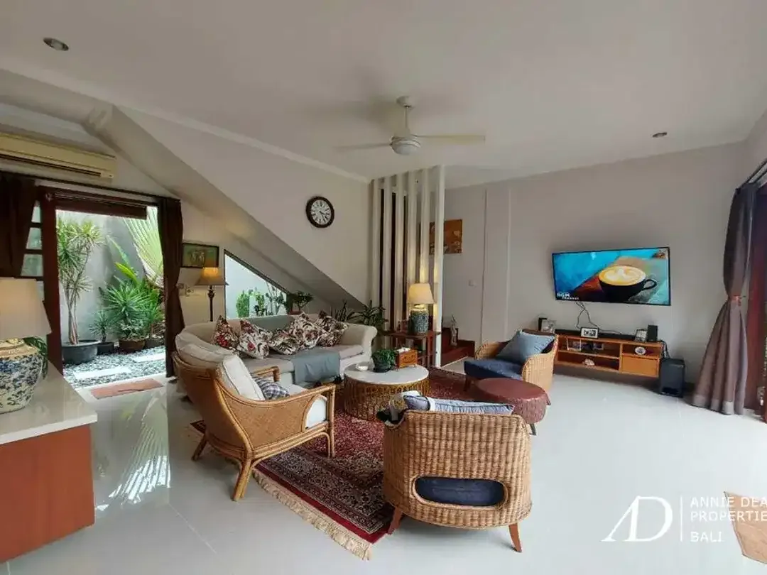 FREEHOLD TROPICAL DESIGN 3-BEDROOM VILLA IN SEMINYAK - Image 5 of 10