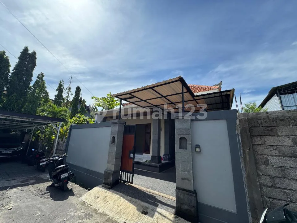 Di Sewakan Rumah Baru Lokasi Denpasar Utara - Image 2 of 4