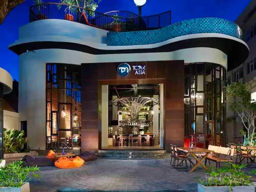 jual hotel 20 are 180 room di Legian street Kuta Bali - Image 2 of 10
