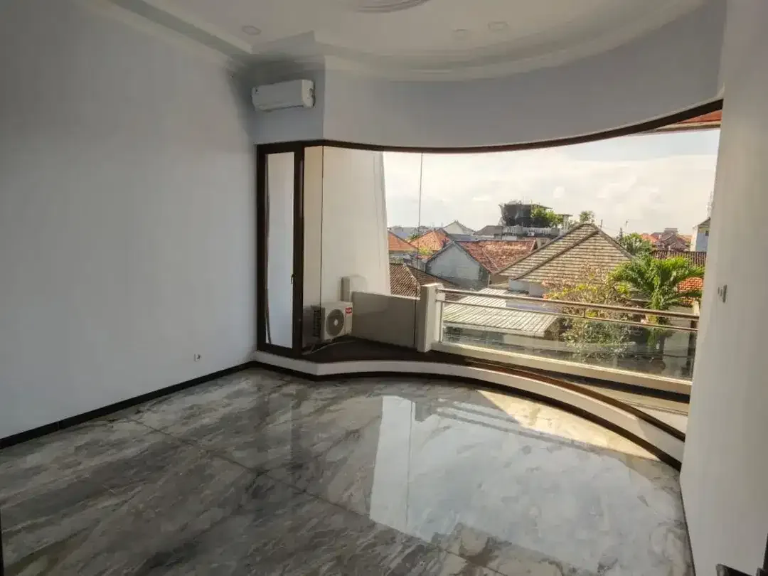 Dijual rumah mewah area denpasar barat - Image 9 of 10