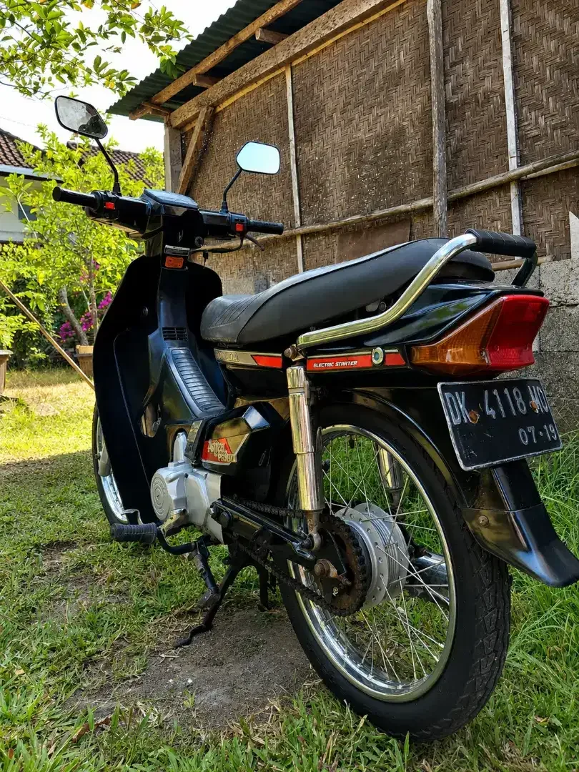 Astrea Prima 1990 - Image 5 of 8