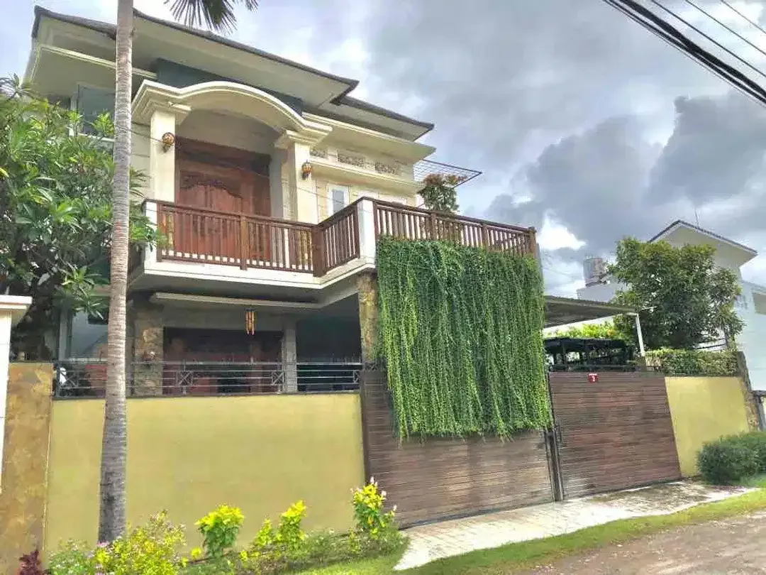 Rumah MEWAH Kawasan PREMIUM di PUSAT Kota Jl Tukad Badung Denpasar - Image 2 of 10