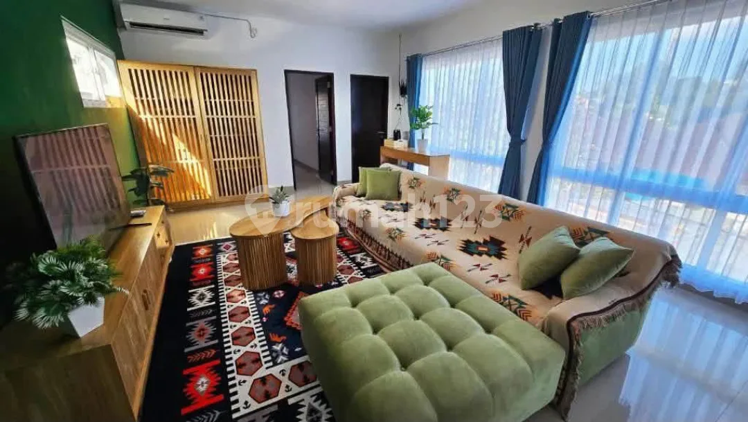 Rumah Siap Huni Semi Villa Area Taman Griya Jimbaran - Image 1 of 4
