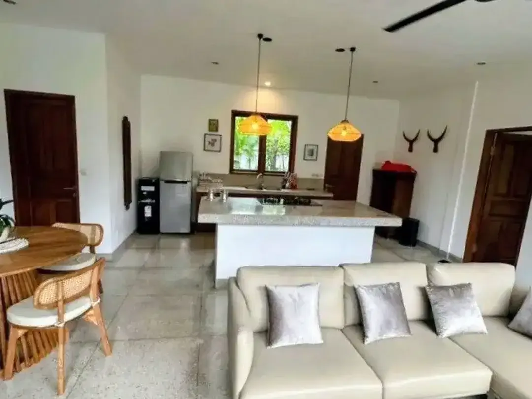 Villa Mewah dan Besar 2 Lantai Disewakan, di Umalas - Image 2 of 10