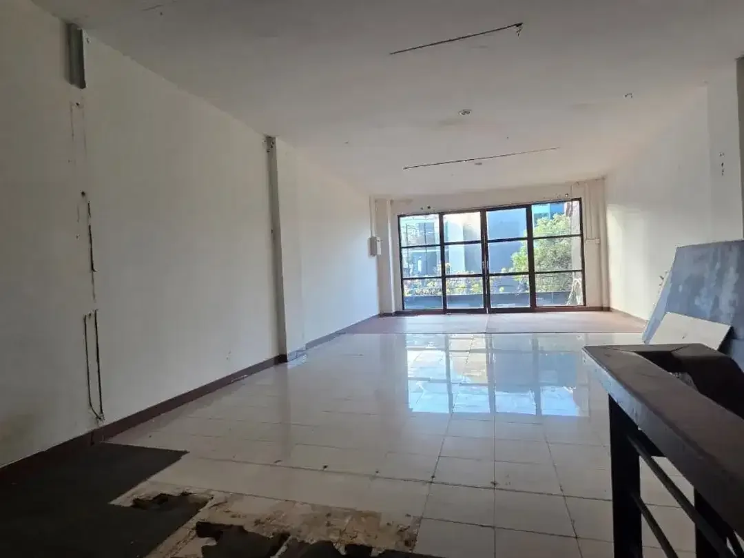 Dijual Ruko 3 Lantai Di Dewi Sri Kuta - Image 6 of 10
