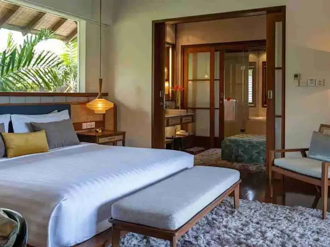 Villa Mewah di Seminyak Full Furnished 5BR, Pool Besar - Image 5 of 10