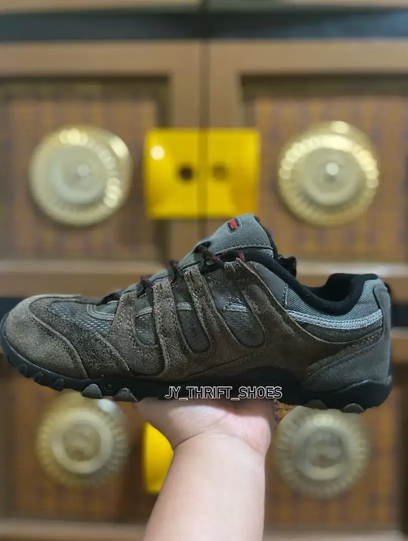 Sepatu Outdoor Hi-Tec Adventure - Image 1 of 7