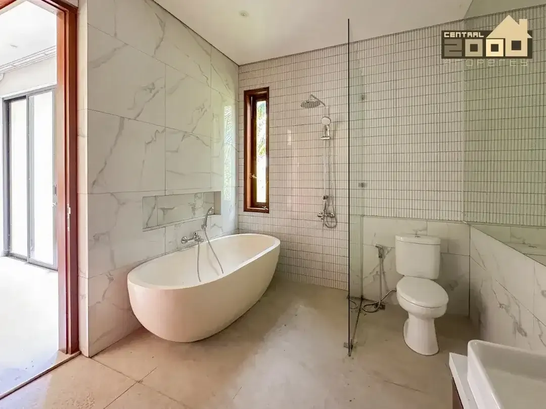 Luxury Villa Near Kedungu Beach, Rice Field & River View - Image 7 of 10