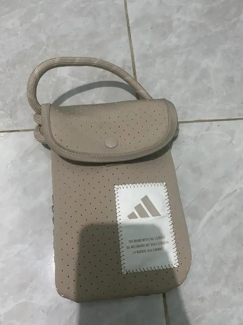 Tas selempang adidas - Image 3 of 3