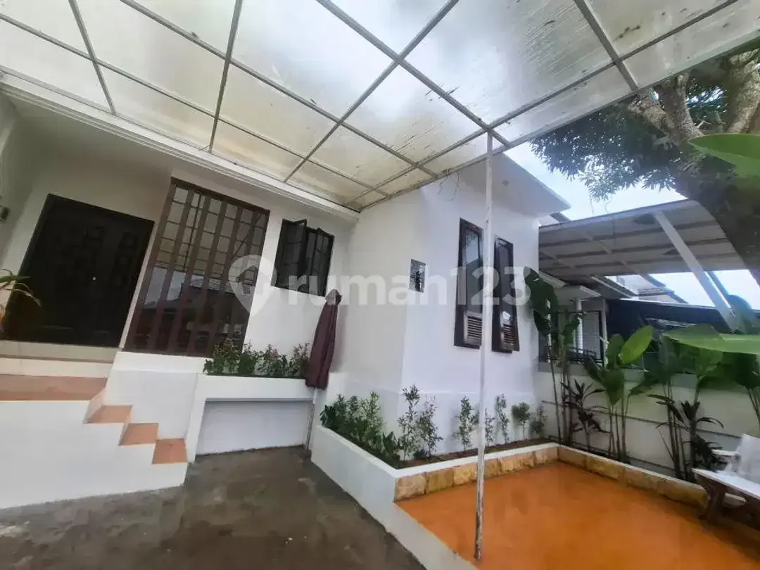 Dijual Rumah Modern Cocok untuk Investasi Jangka Panjang - Image 2 of 10