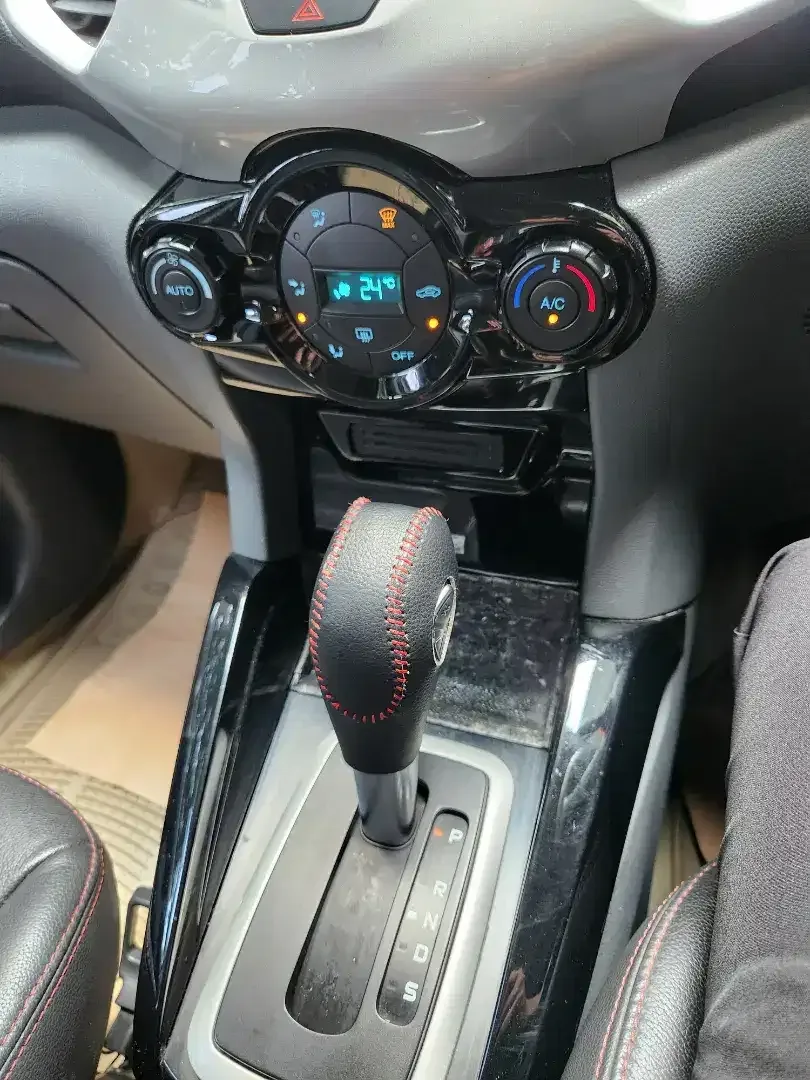 Ford Ecosport 2014 dijual, 100jt nego - Image 6 of 8