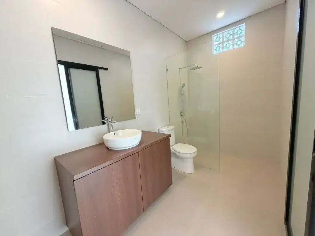 For Rent - 2 Bedroom Villa For Lease / Kerobokan - Image 5 of 9