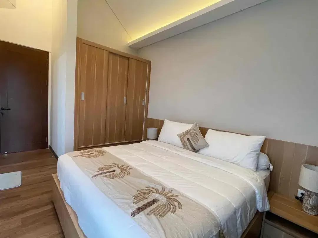 Dijual villa baru dgn view sawah di Seminyak - Image 5 of 10
