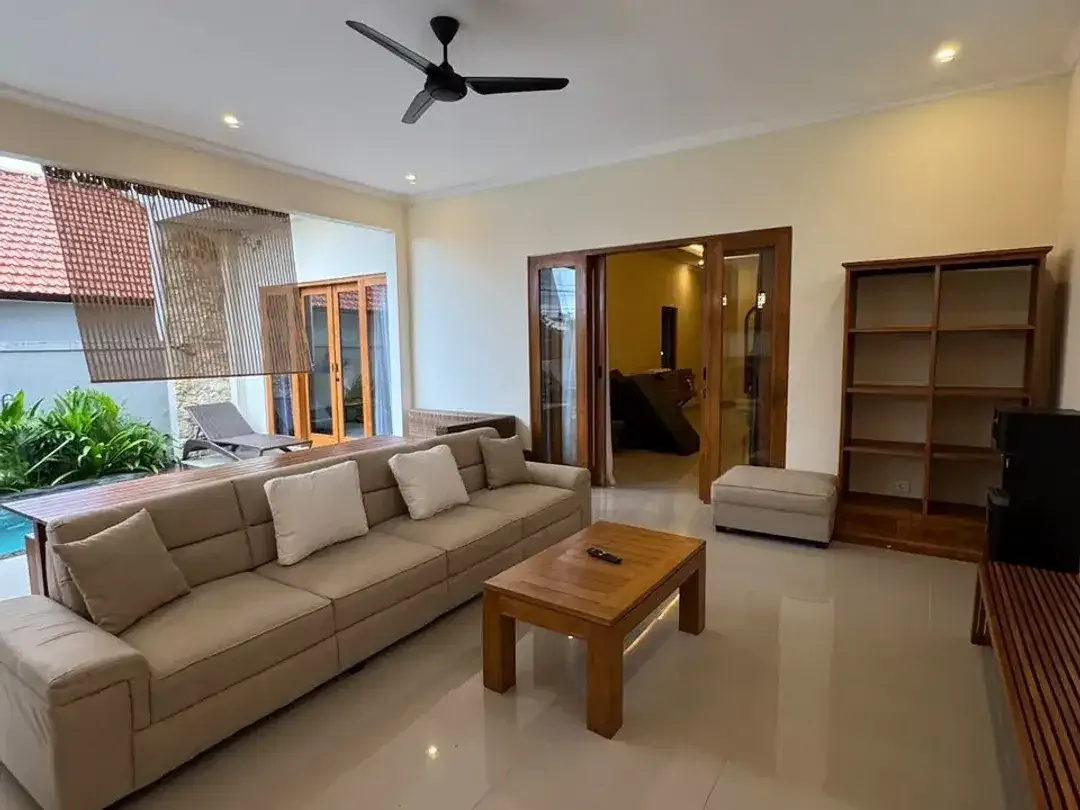 DISEWAKAN — VILLA 2 KAMAR DI LOKASI STRATEGIS, TIBUBENENG - Image 7 of 7