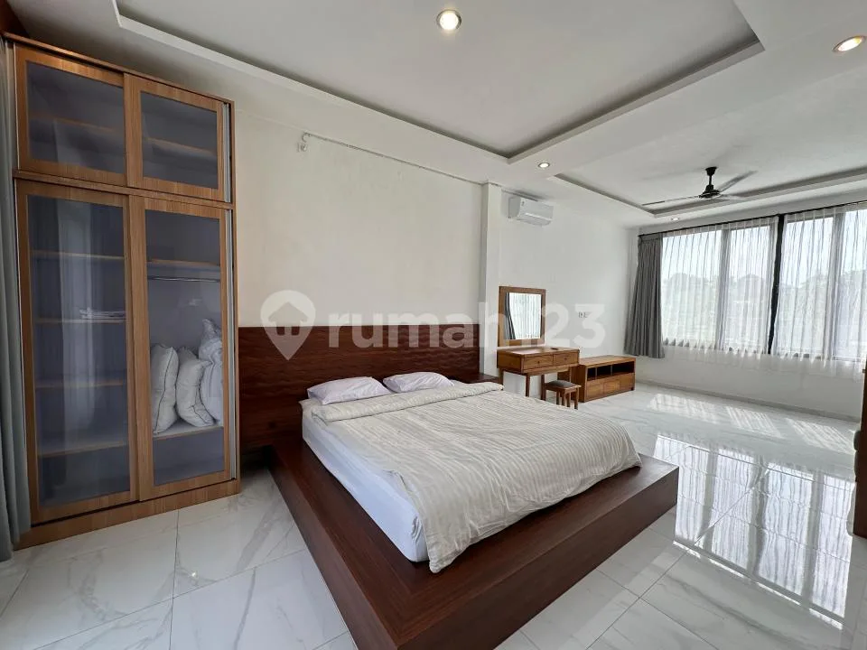 Villa For Sale 2 Bedroom In Cemagi - Image 3 of 4