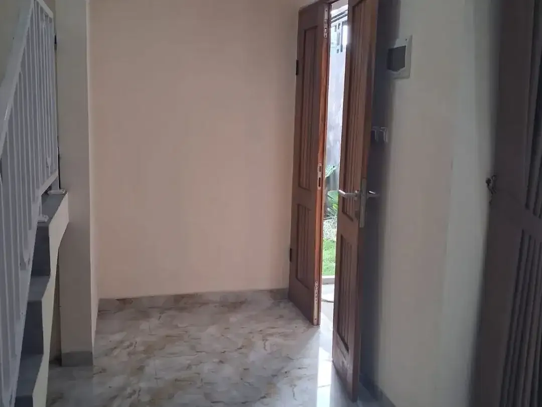 FOR RENT UNIT BARU RUMAH STARTEGIS DEKAT DENGAN PUSAT KOTA RENON - Image 9 of 9
