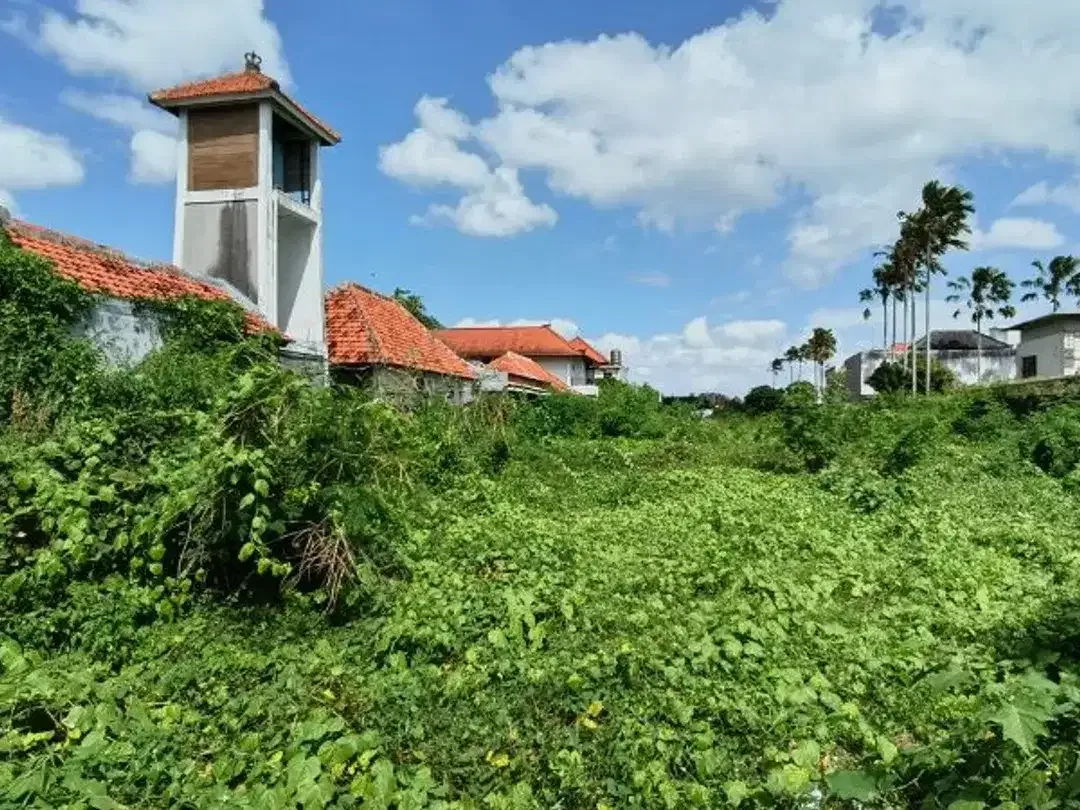 TANAH JALAN UTAMA COCOK UNTUK HOTEL ATAU KOMPLEKS VILLA DI BATU BELIG - Image 1 of 3