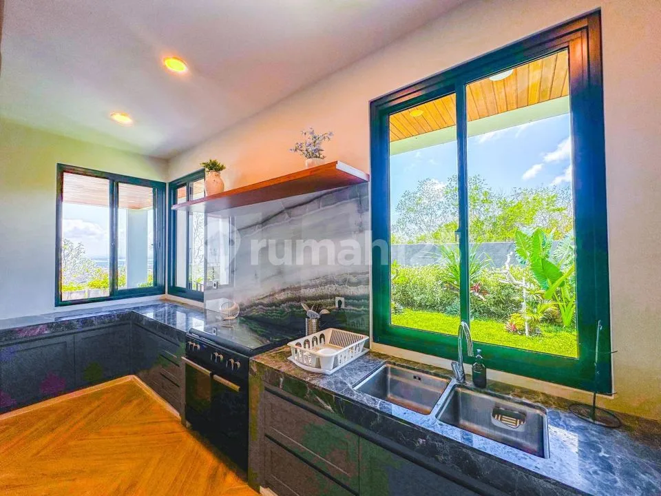 Luxurious Villa Jimbaran With Ocean View Fully Furnished - Image 3 of 4