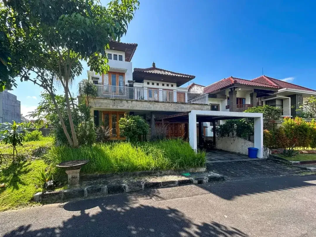 Dijual Cepat! Rumah 2 Lantai 5BR di Teras Ayung Gatsu Timur Denpasar Bali – Eksklusif & Siap Huni - Image 1 of 10