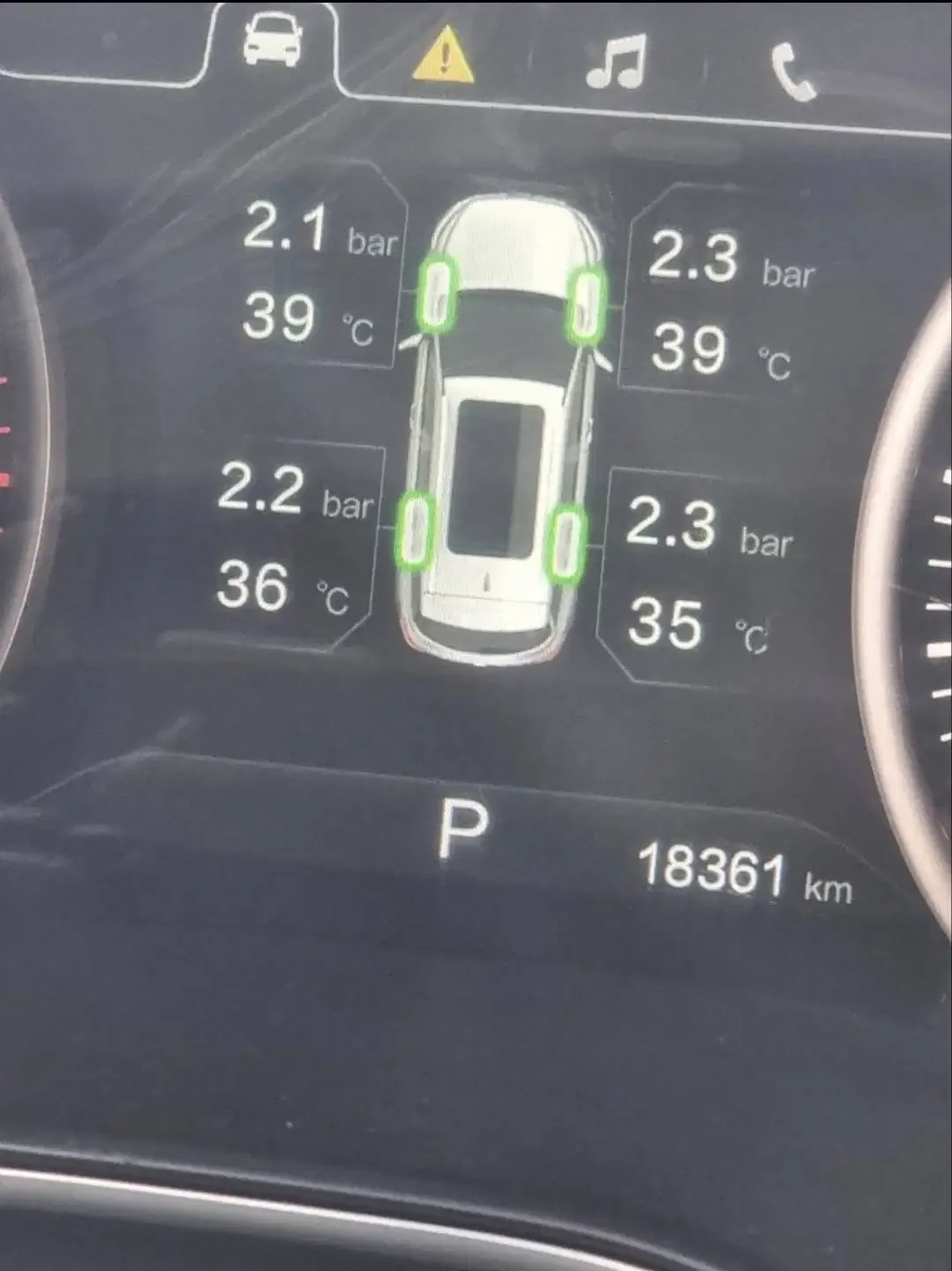 Wuling Almaz 1.5  T LUX CVT [2019] , Low km, Voice Comand, Istimewa - Image 3 of 5