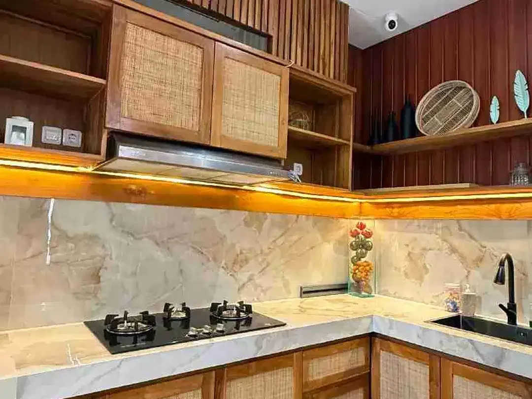 Jual Rumah 2lt Fuenished + Private pool Lokasi di Perumahan area Jimbaran. strategis & nyaman untuk Hunian - Image 10 of 10