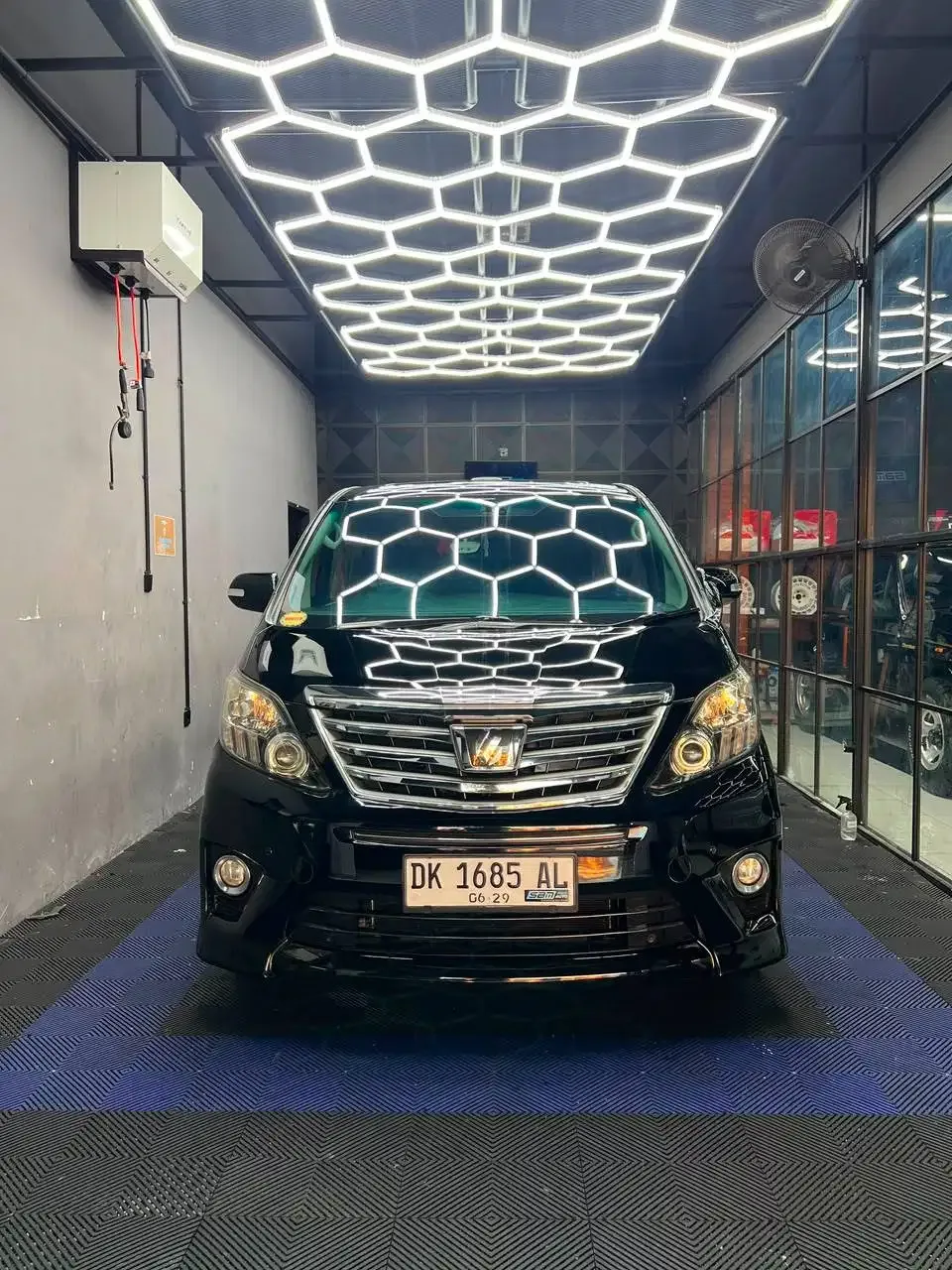 TOYOTA ALPHARD SC 2014 HITAM ASLI BALI, LOW KM - Image 2 of 10