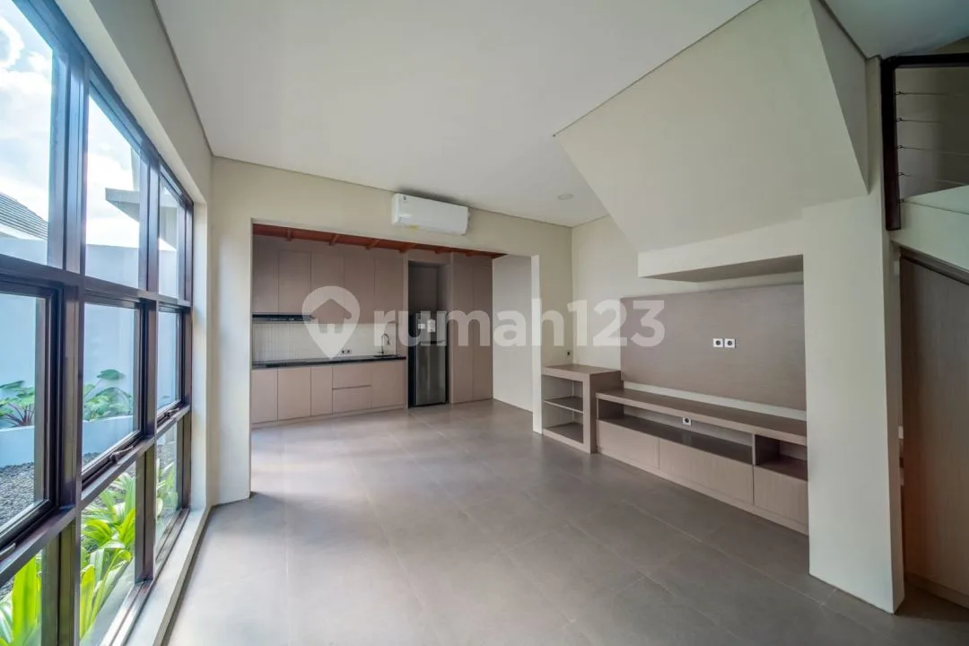 Rumah Baru 2br One Gate Sistem Jalan Kaki Ke Taman Rama Readyunit - Image 2 of 4
