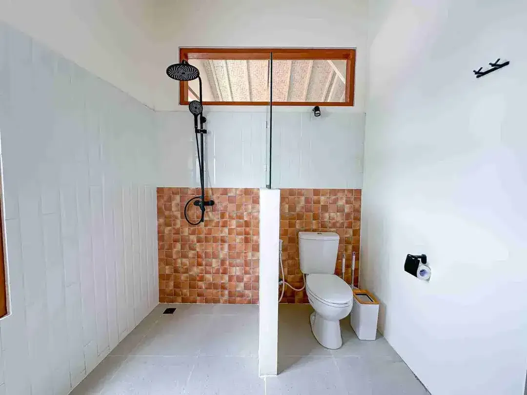 VILLA 3 BEDROOMS FOR RENT IN BALI - Image 3 of 8
