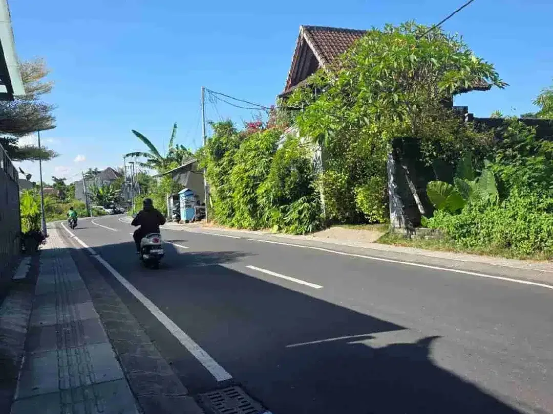 Di jual tanah plot kecil 234m² yang terletak di kawasan Jl. Utama Kayu Tulang Selatan Canggu - Image 1 of 10