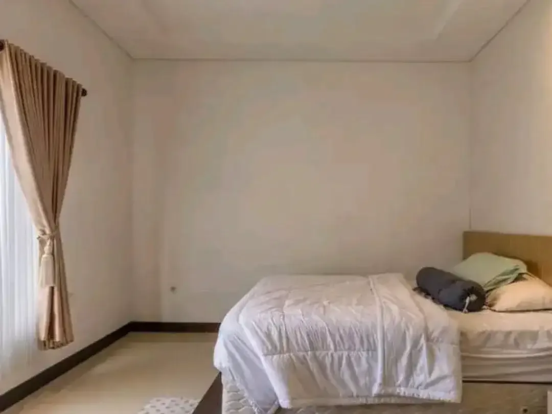 RUMAH SEMI VILLA FULL FURNISHED DI TUKAD BALIAN RENON DENPASAR - Image 4 of 5