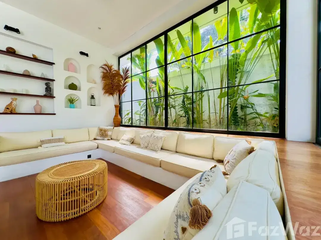 4 Bedroom Villa for sale in Seminyak, Bali - Image 6 of 10