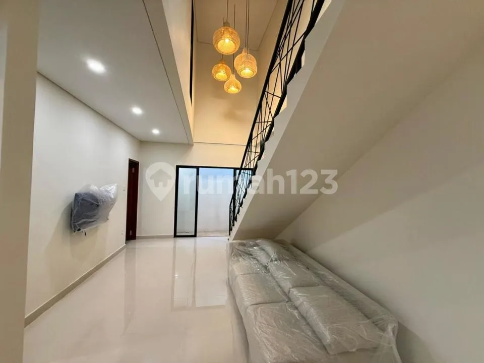 For Rent Rumah Renon Full Furnish - Image 1 of 4