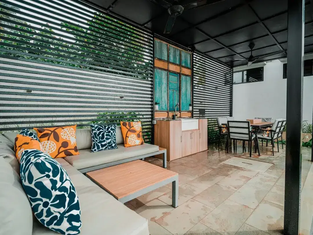 Dijual Villa Mewah Tepi Pantai – Pantai Saba, Gianyar - Image 6 of 10