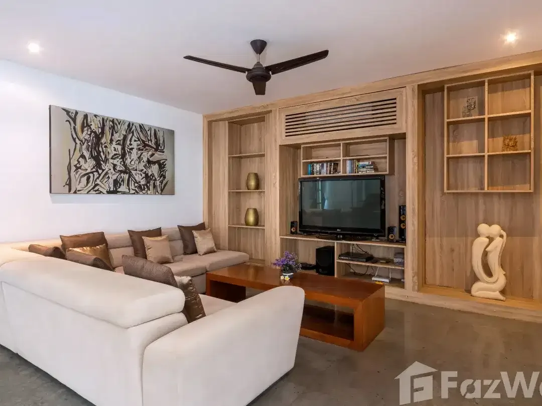 3 Bedroom Villa for sale in Seminyak, Bali - Image 2 of 9