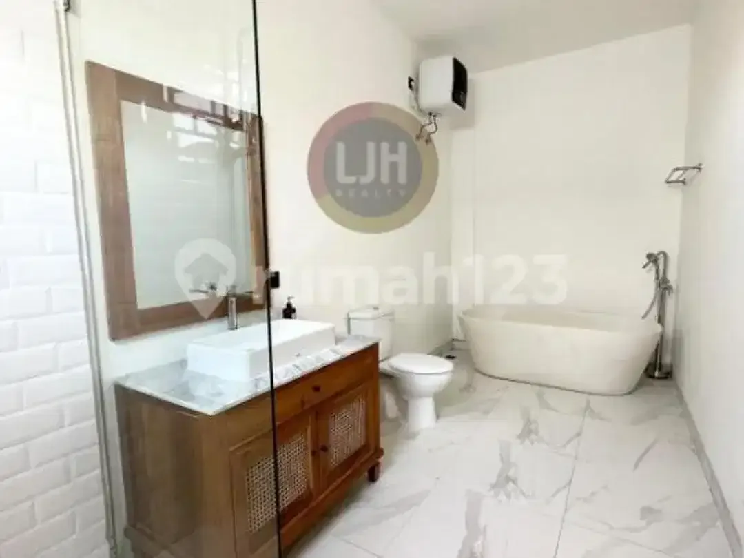 For Sale Villa Kuwun Kerobokan Bali - Image 4 of 6